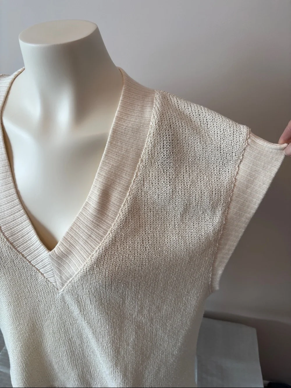 Zara Oversized Knit Vest - Picture 3 of 8